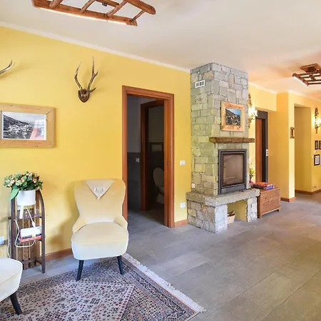 2 Bedroom Stunning In Pezzoro